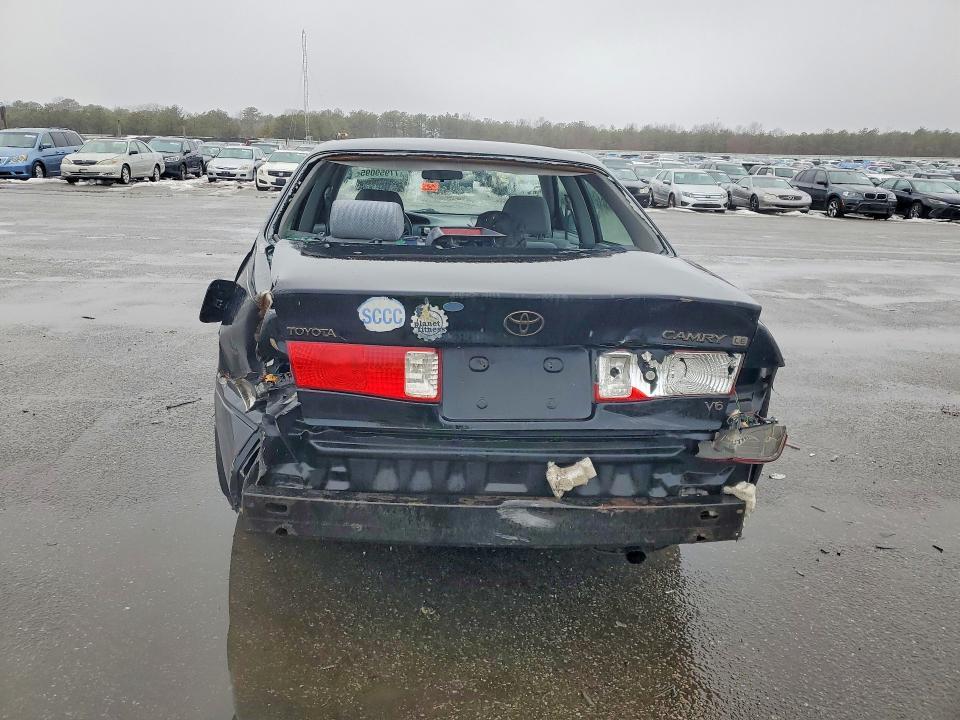 2000 Toyota Camry