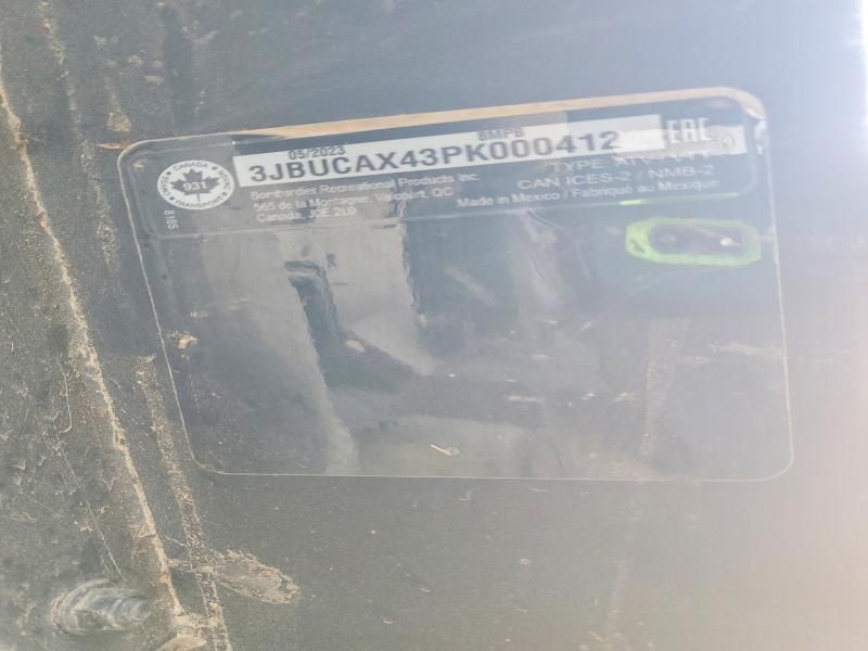 2023 Can-Am Defender-Utility Vehicle