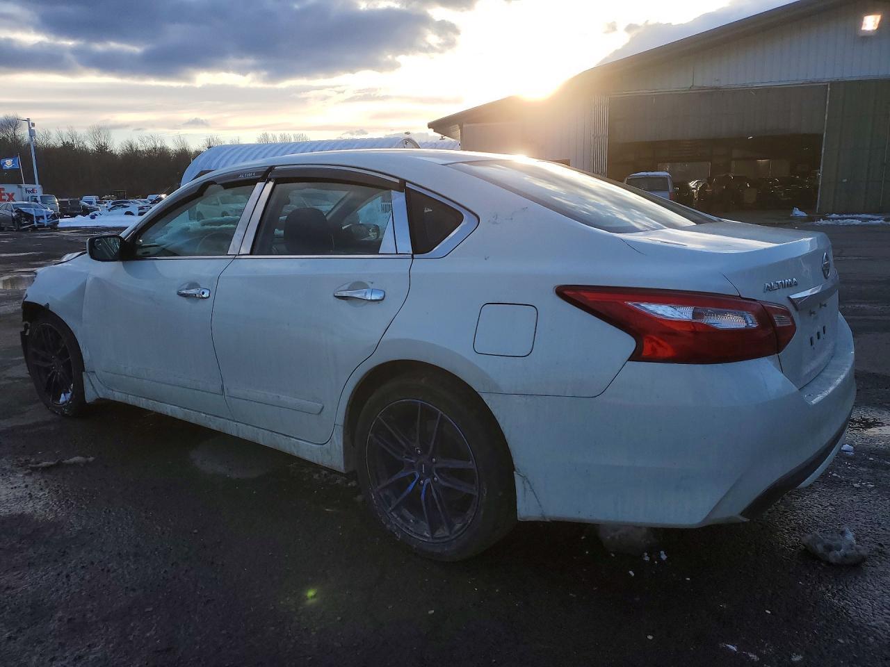 2017 Niss Altima 2.5