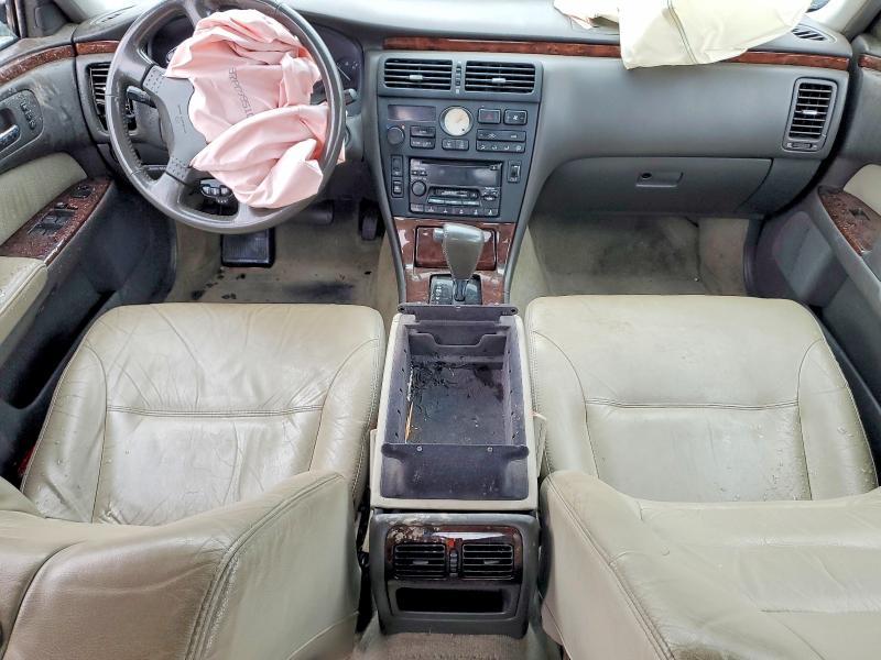 2000 Infiniti Q45 Base