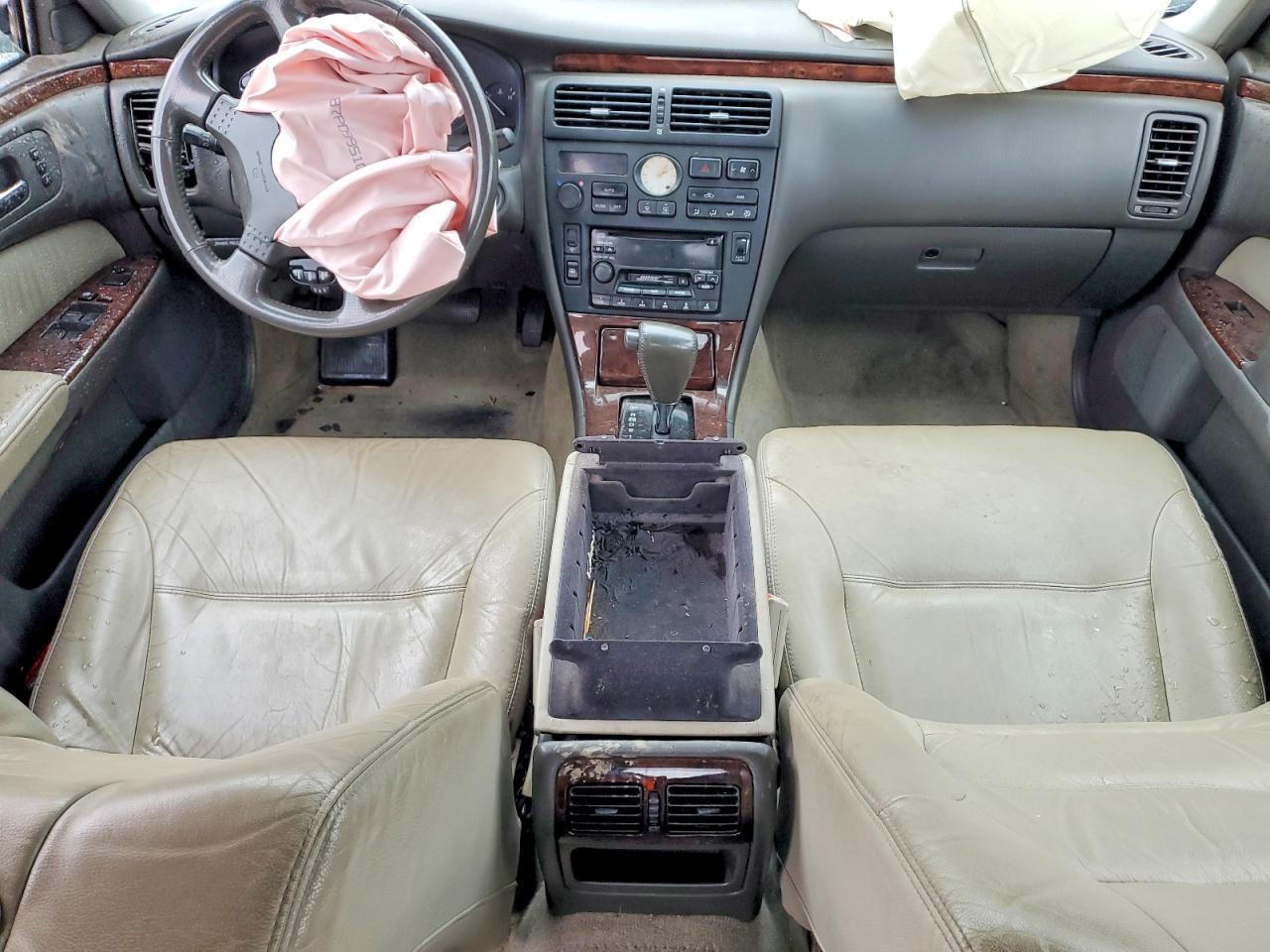 2000 Infiniti Q45 Base