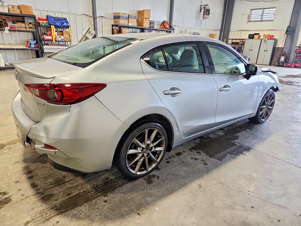 2018 Mazda 3 Touring