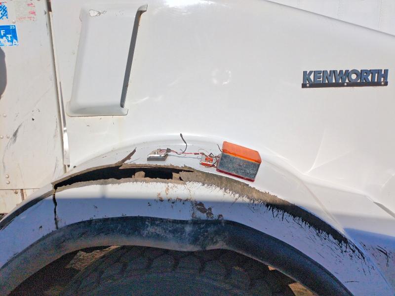 2011 Kenworth Construction T800