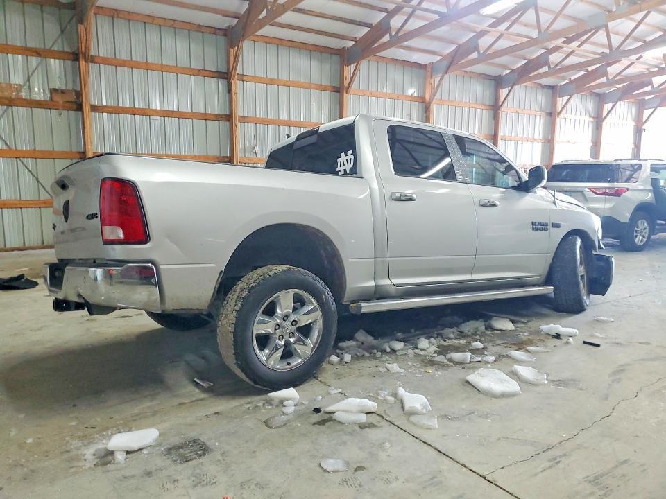 2015 Dodge Ram 1500 slt