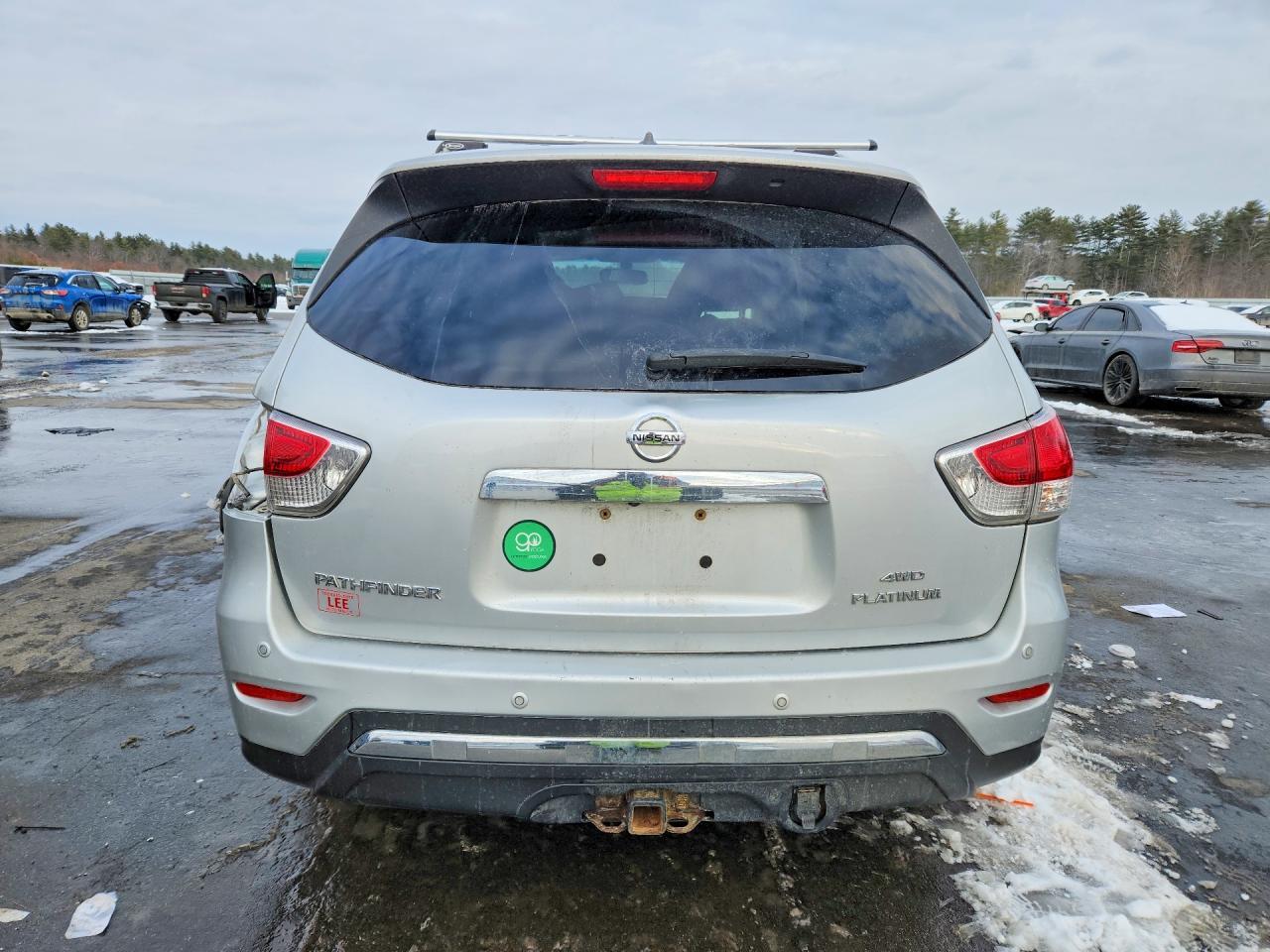 2016 Nissan Pathfinder s