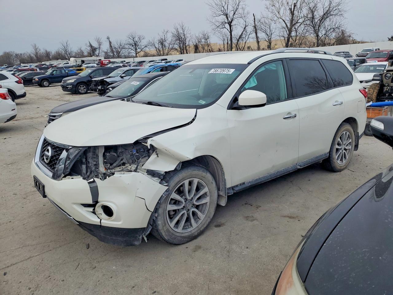 2016 Nissan Pathfinder s