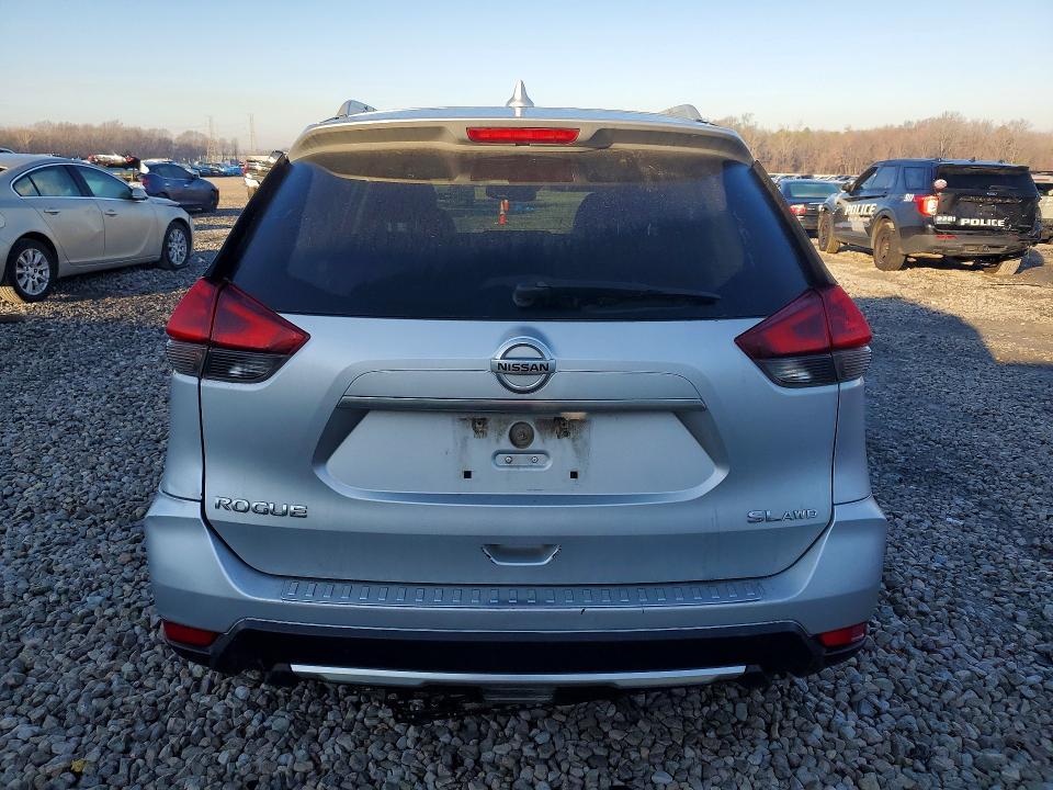 2018 Nissan Rogue s