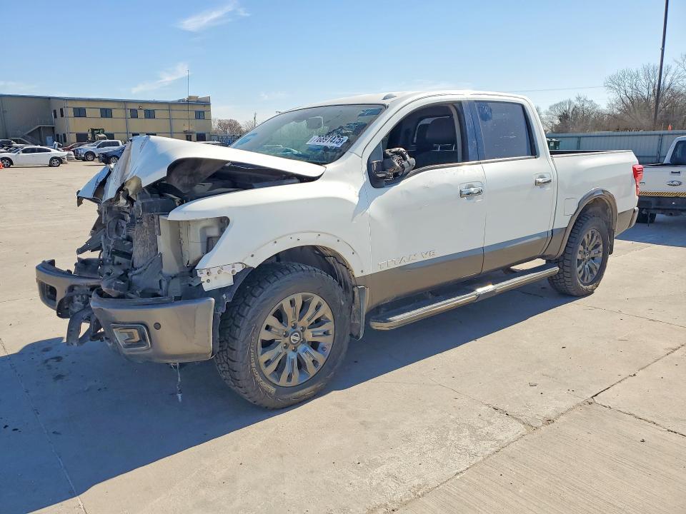2019 Nissan Titan sv