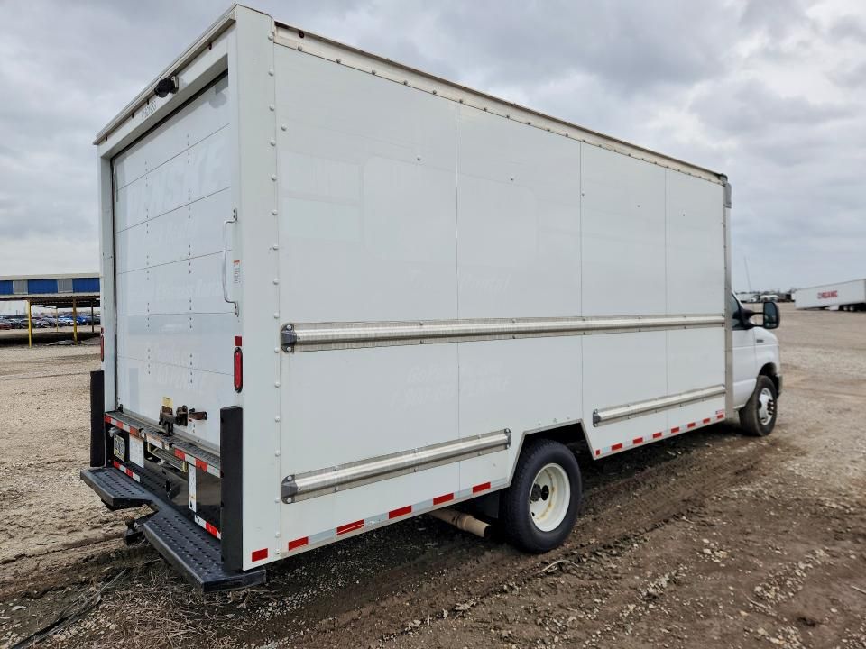 2022 Ford E350 BOX Truck