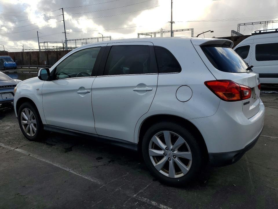 2013 Mitsubishi Outlander Sport se