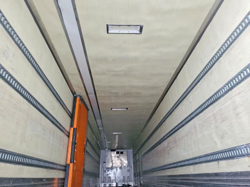 2013 Utility Trailer-Refrigerated Van Trailer