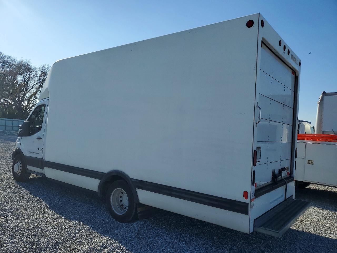 2015 Ford Transit Cutaway T-13