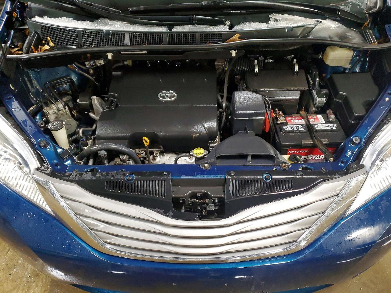 2012 Toyota Sienna xle