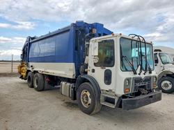 Mack Mru613 Refuse Truck salvage cars for sale: 2011 Mack Mru613 Refuse Truck