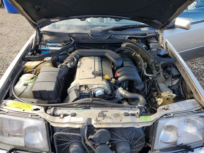 1995 Mercedes-Benz E 320