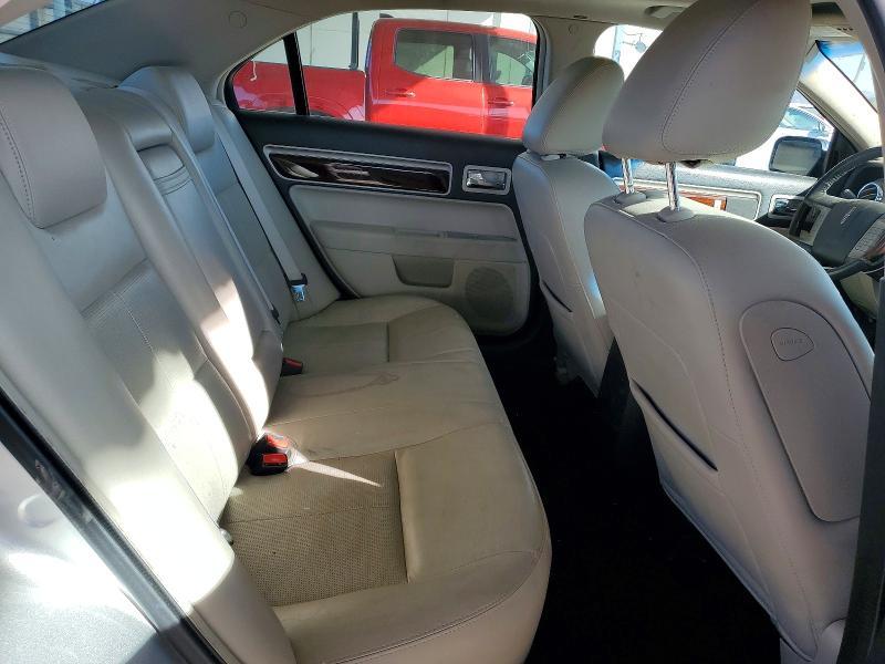 2009 Lincoln Townhouse MKZ