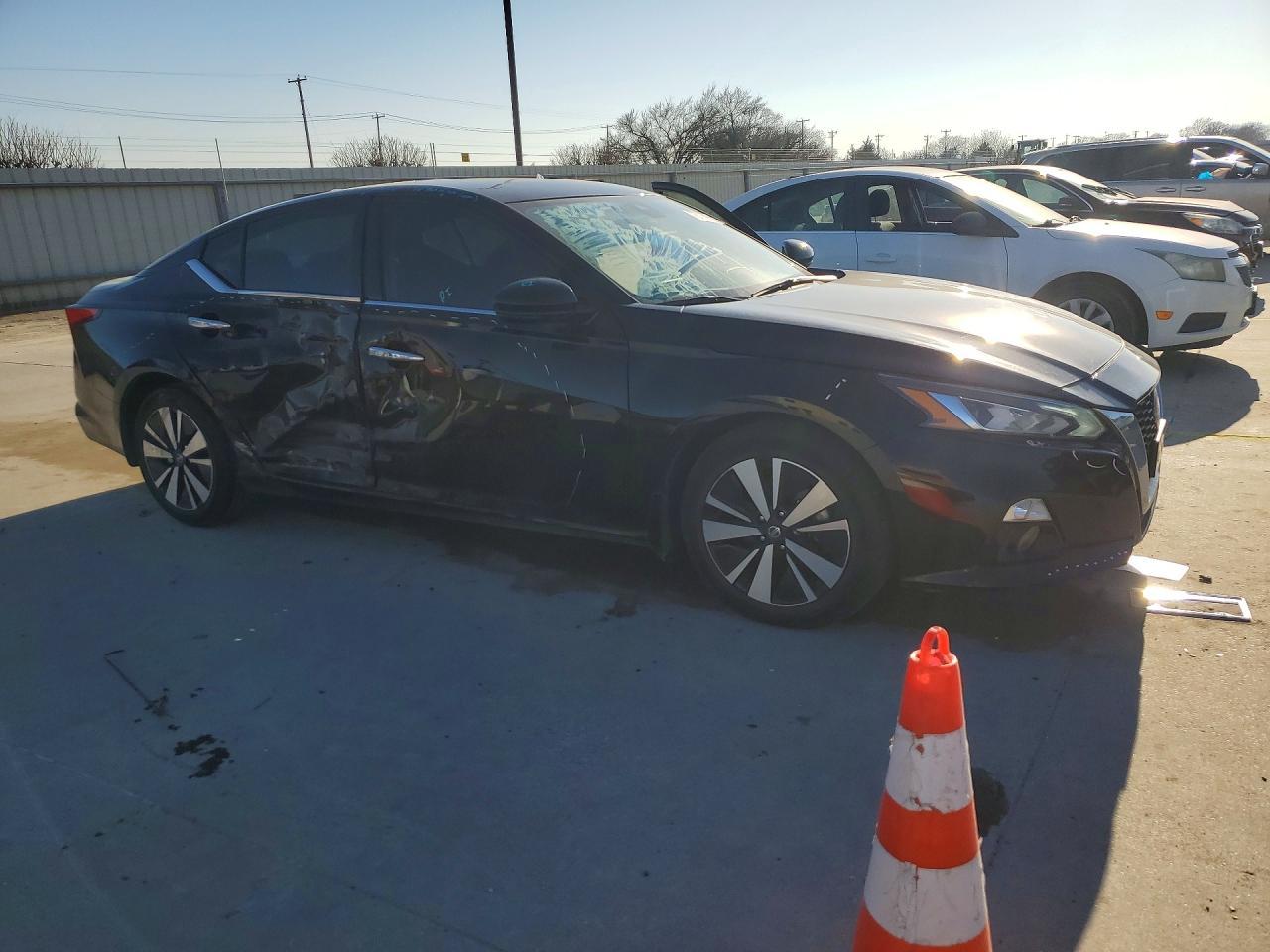 2021 Niss Altima 2.5 sl