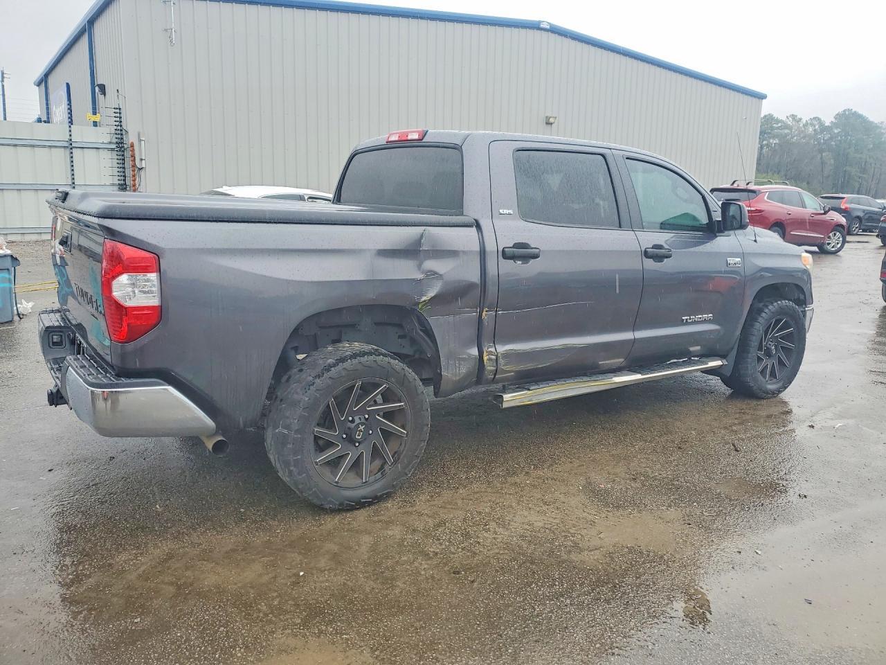 2016 Toyota Tundra SR5