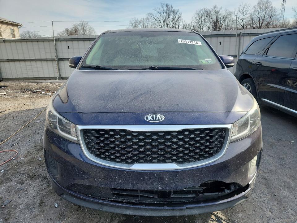 2018 KIA Sedona lx