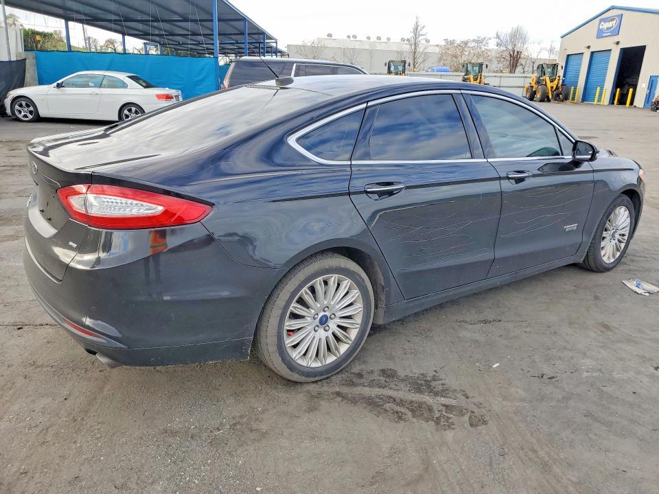 2016 Ford Fusion se Phev