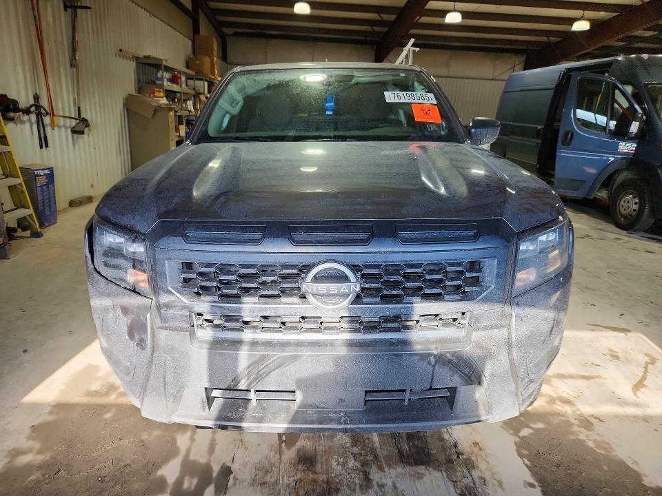 2026 Nissan Frontier s