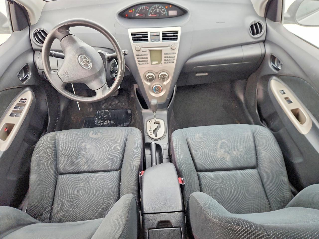 2011 Toyota Yaris