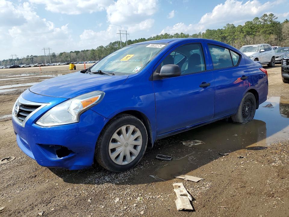 2015 Nissan Versa 1.6 s Plus