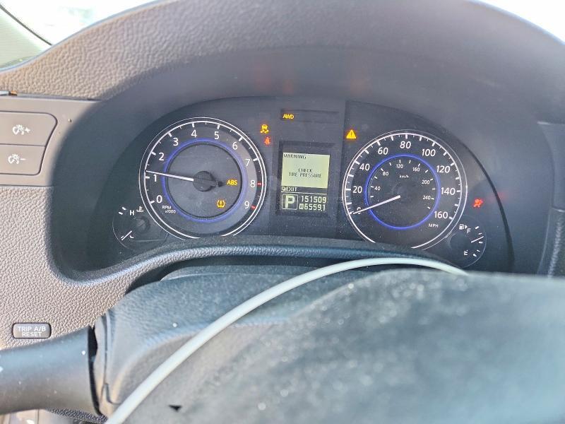 2011 Infiniti G37