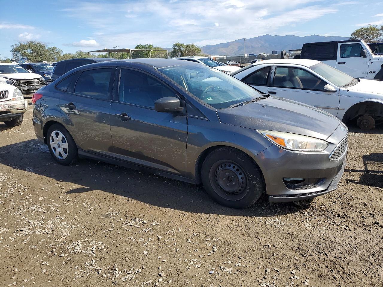 2015 Ford Focus s