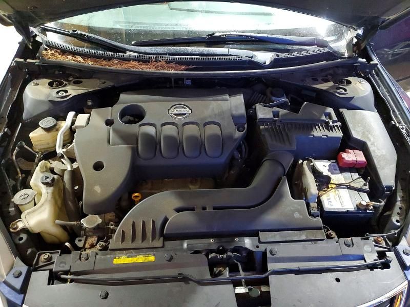 2010 Nissan Altima Base