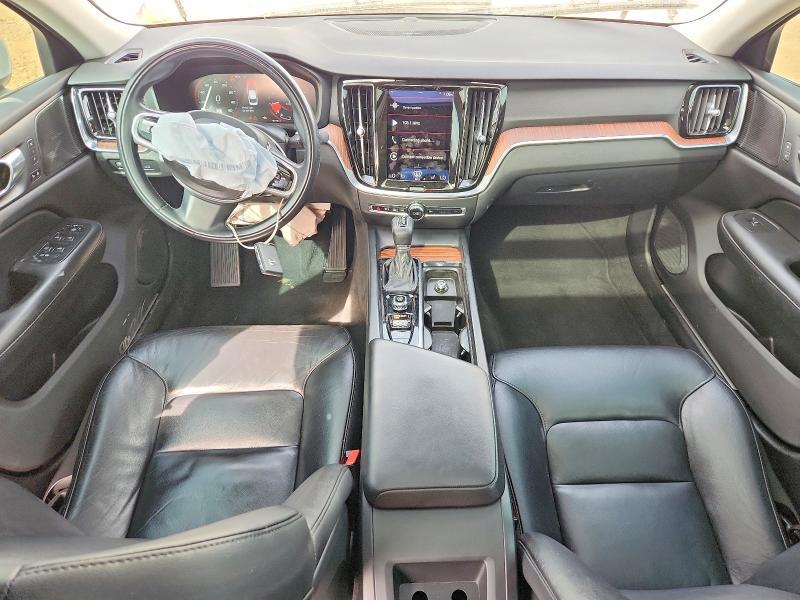 2021 Volvo S60 T5 Momentum