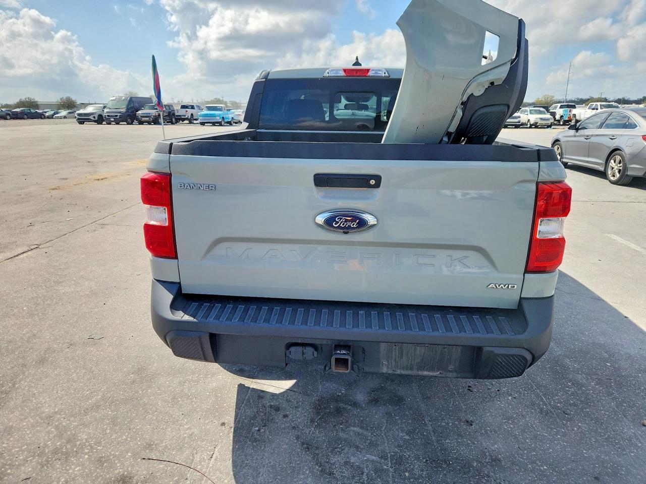 2023 Ford Maverick XL