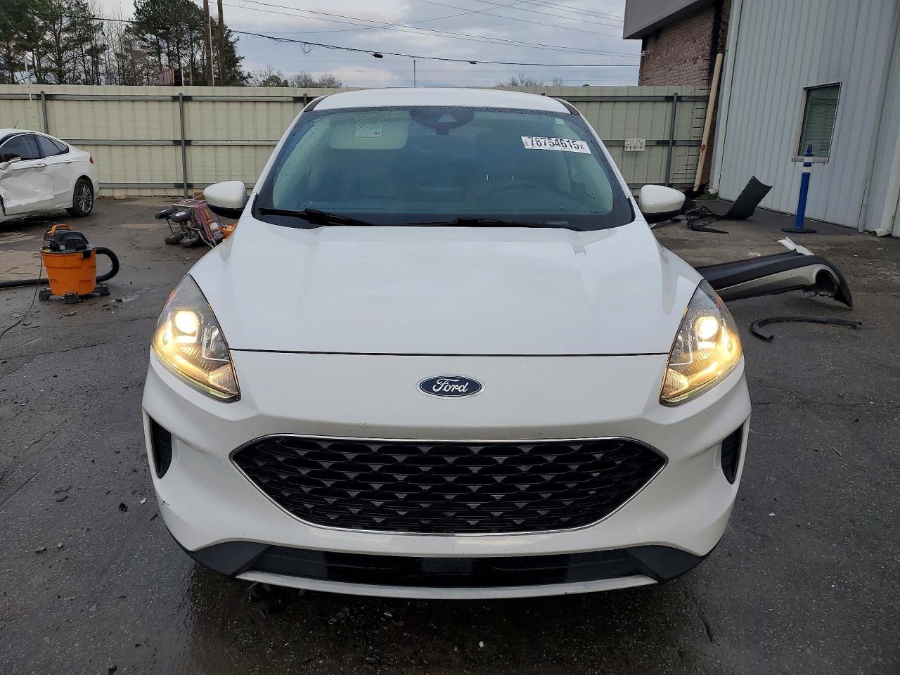 2020 Ford Escape se