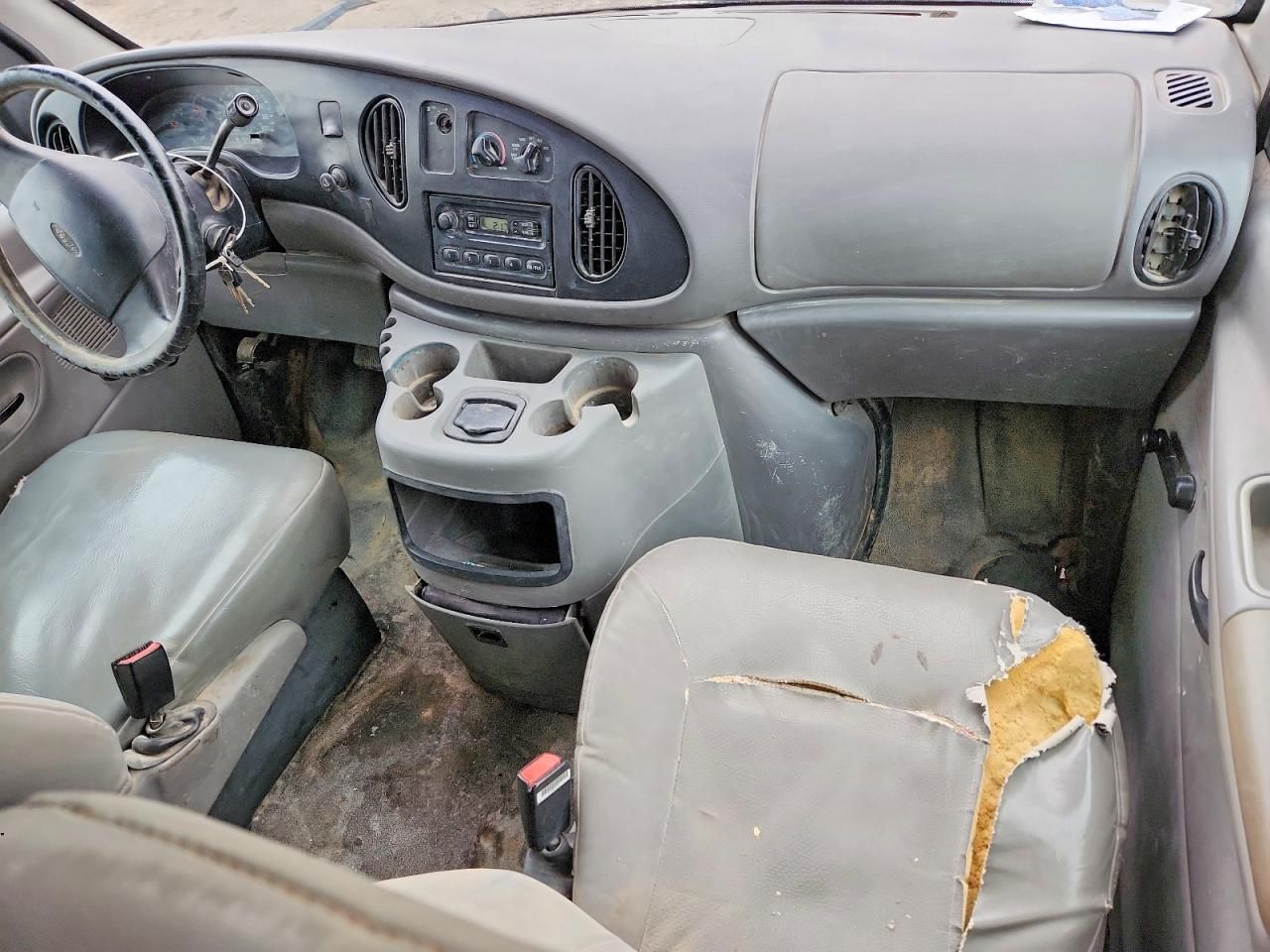 2000 Ford Econoline E250 van