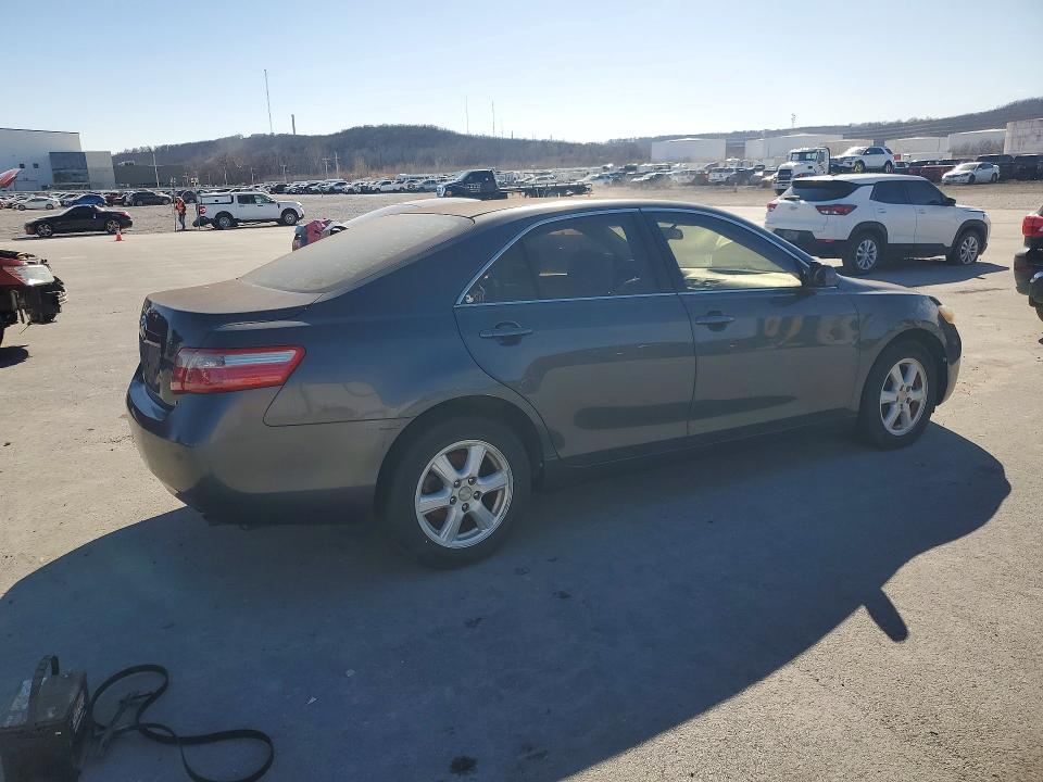 2009 Toyota Camry le