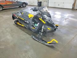 Skidoo Snowmobile Vehiculos salvage en venta: 2014 Skidoo Renegade Adrenaline