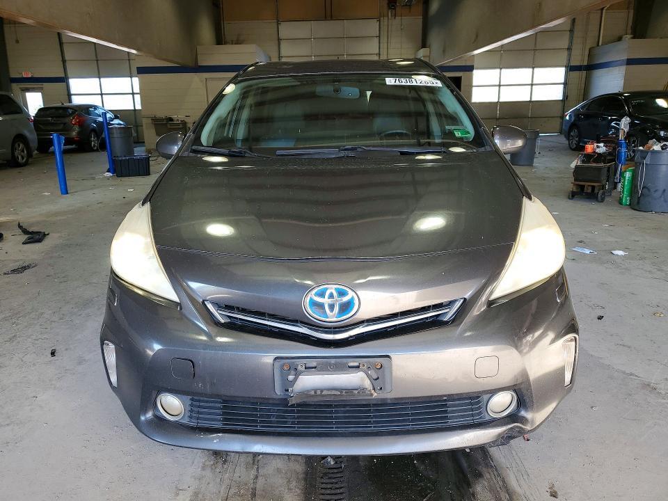 2013 Toyota Prius v