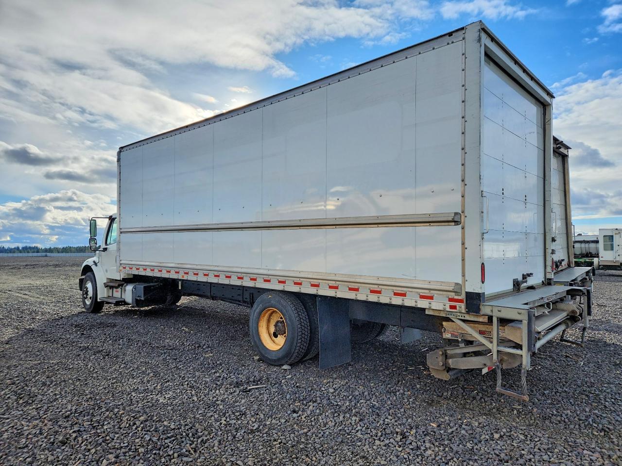 2020 Freightliner Business Class M2 BOX Truck