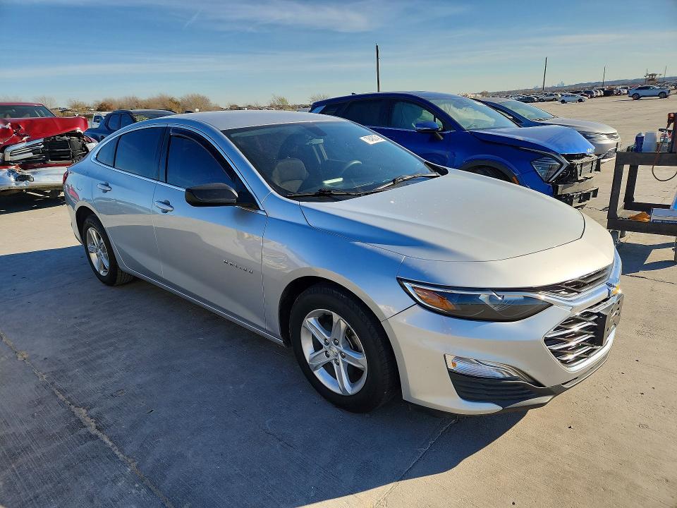 2019 Chev Malibu ls