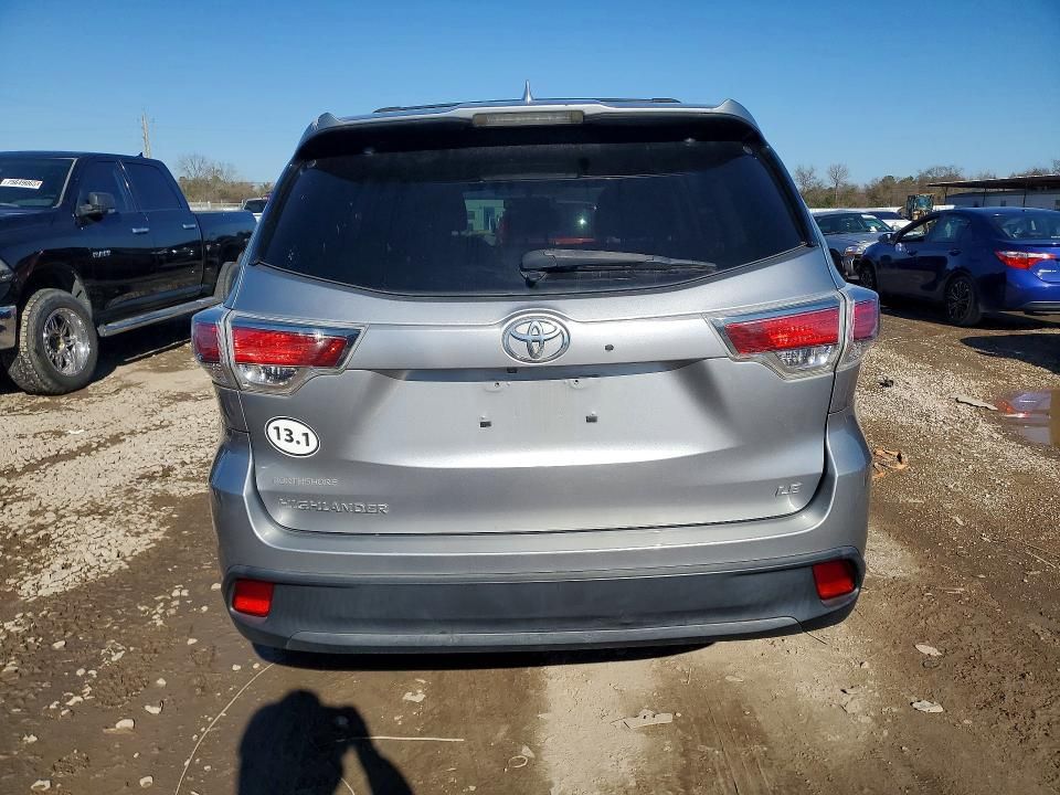 2015 Toyota Highlander le