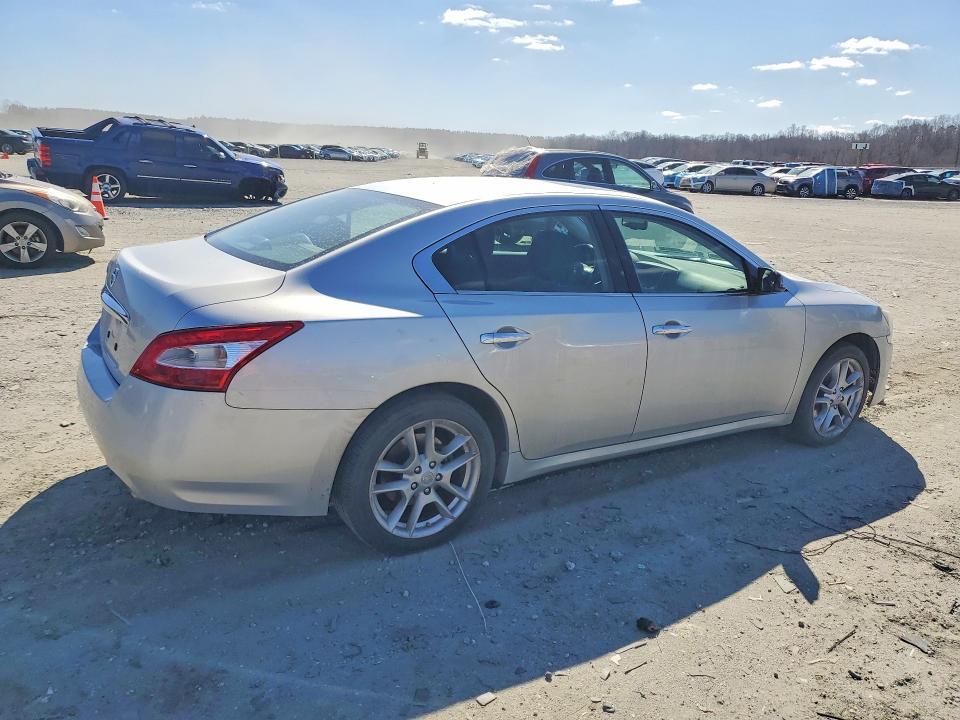 2009 Nissan Maxima s