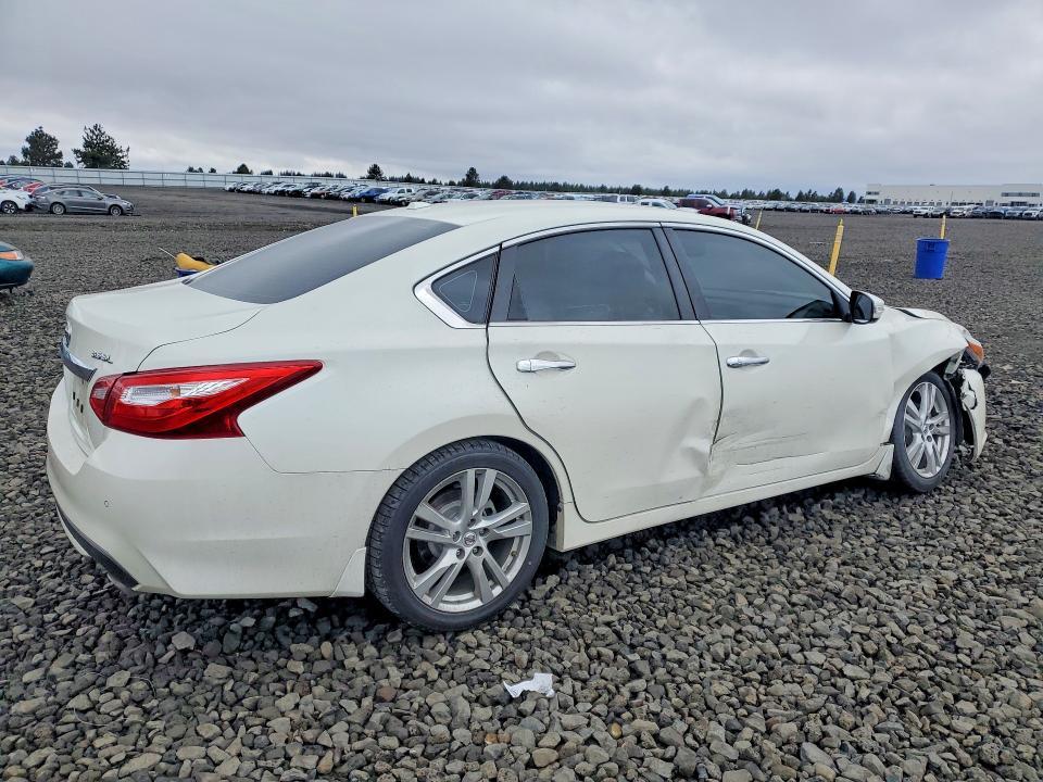 2016 Nissan Altima 3.5 sl