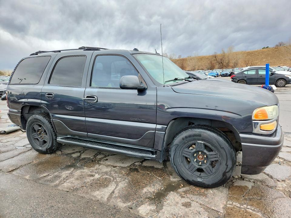 2004 GMC Yukon Denali