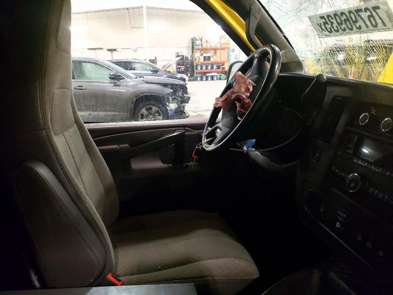 2022 Chevrolet Express 2500 Delivery van