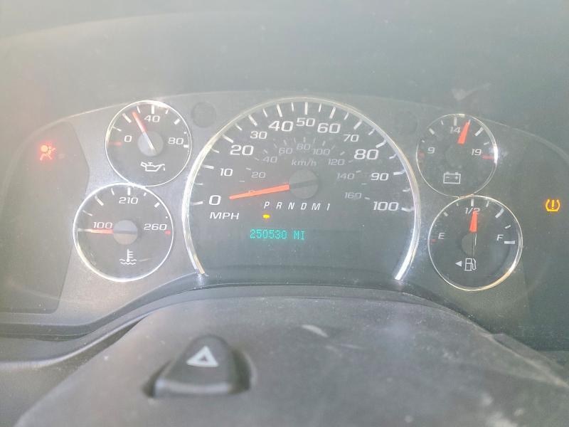 2017 Chevrolet Express Cargo 3500 1