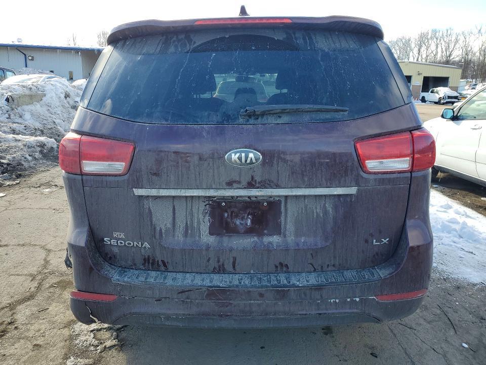 2017 KIA Sedona lx