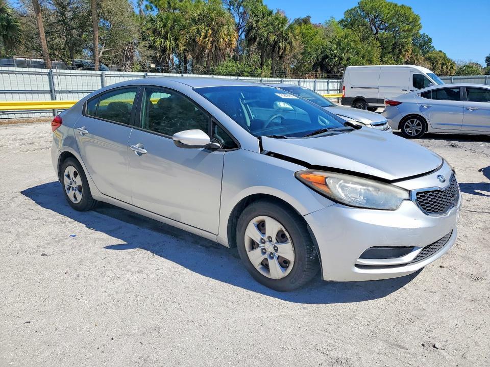 2016 KIA Forte lx
