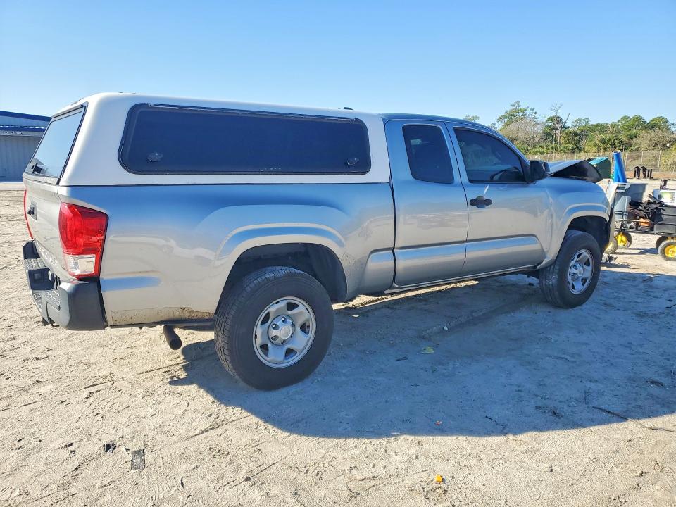 2017 Toyota Tacoma sr