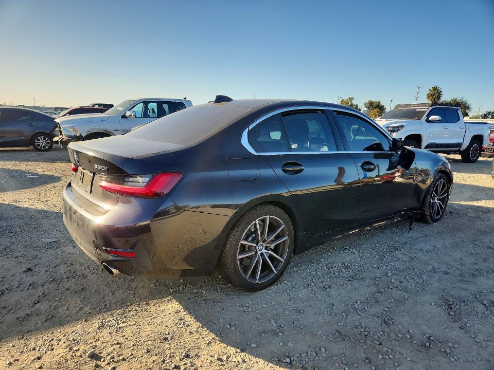 2021 BMW 330i