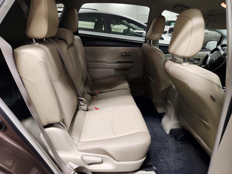 2017 Toyota Prius v